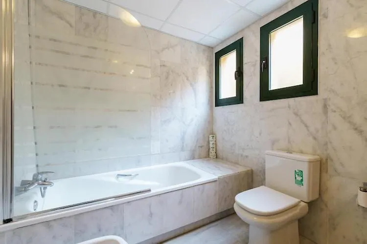 Apartment In Mijas With Pool 0*,  Ισπανία